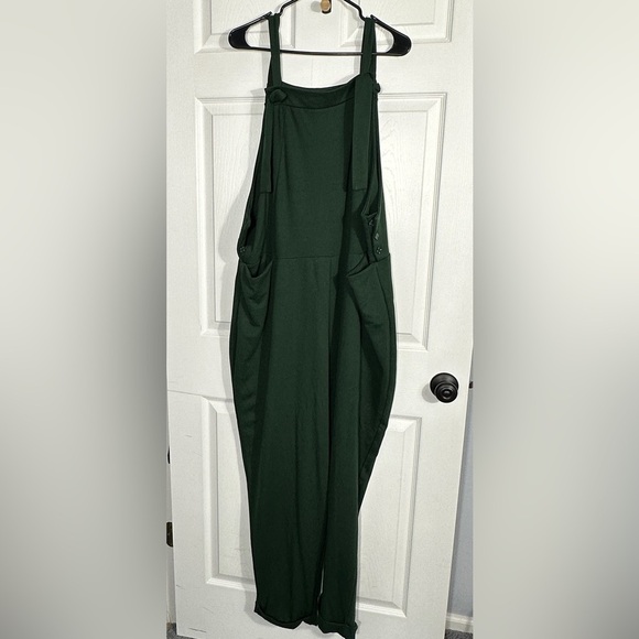 Snag overalls, green knit, size "G" (20-22), stretchy, pockets, spring - Picture 1 of 13